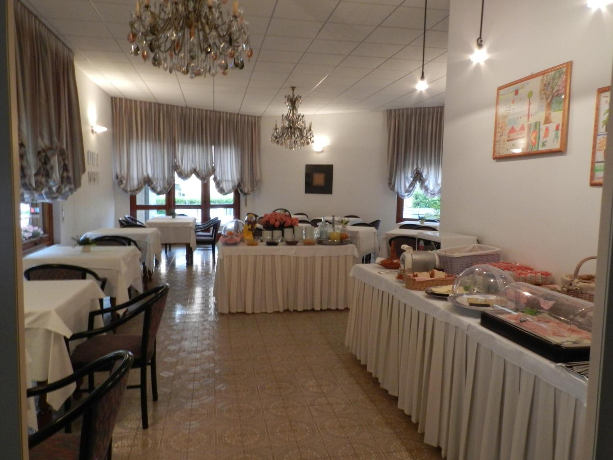 Park Hotel Albisola Superiore Kültér fotó