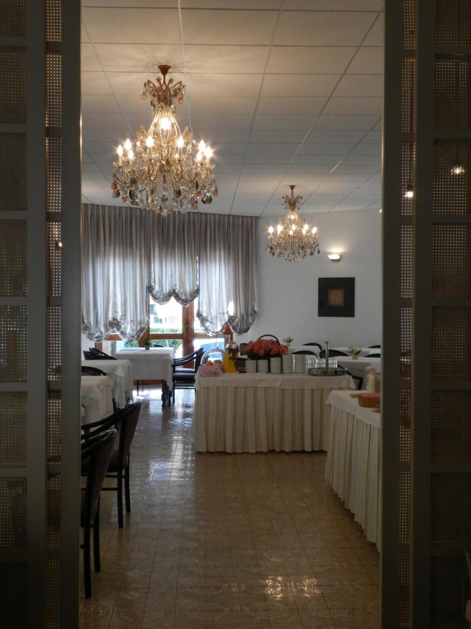 Park Hotel Albisola Superiore Kültér fotó